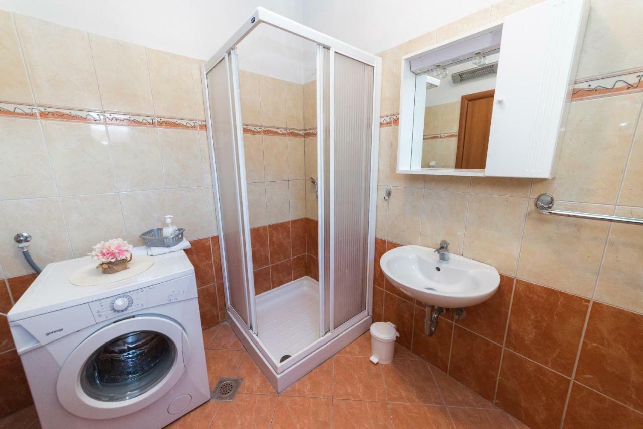 Apartments Lili Family Zadar Exterior photo