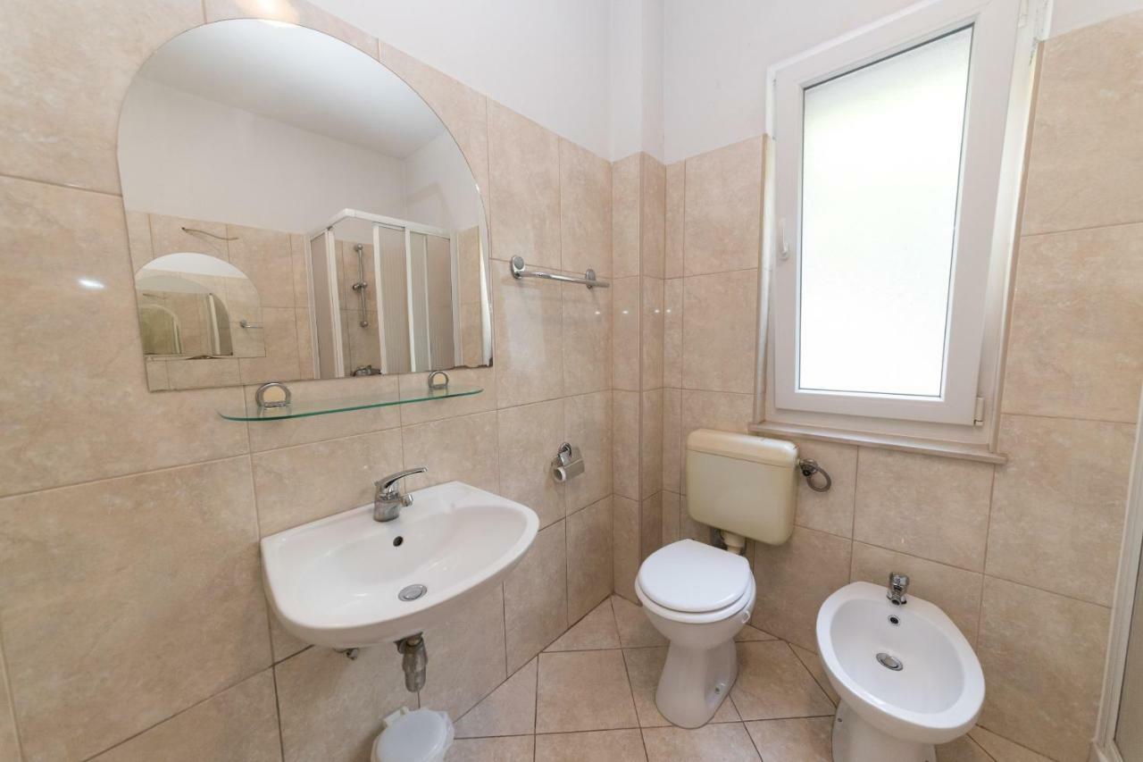 Apartments Lili Family Zadar Exterior photo